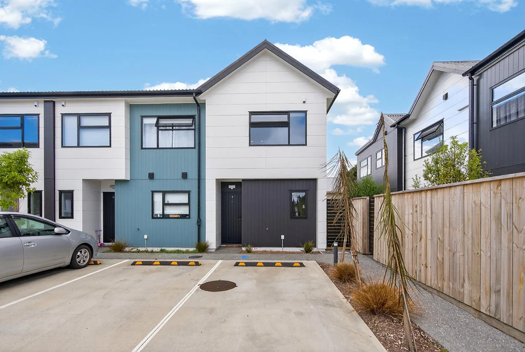 Waiwhetu 2Zimmer Bright and Modern Corner Townhouse