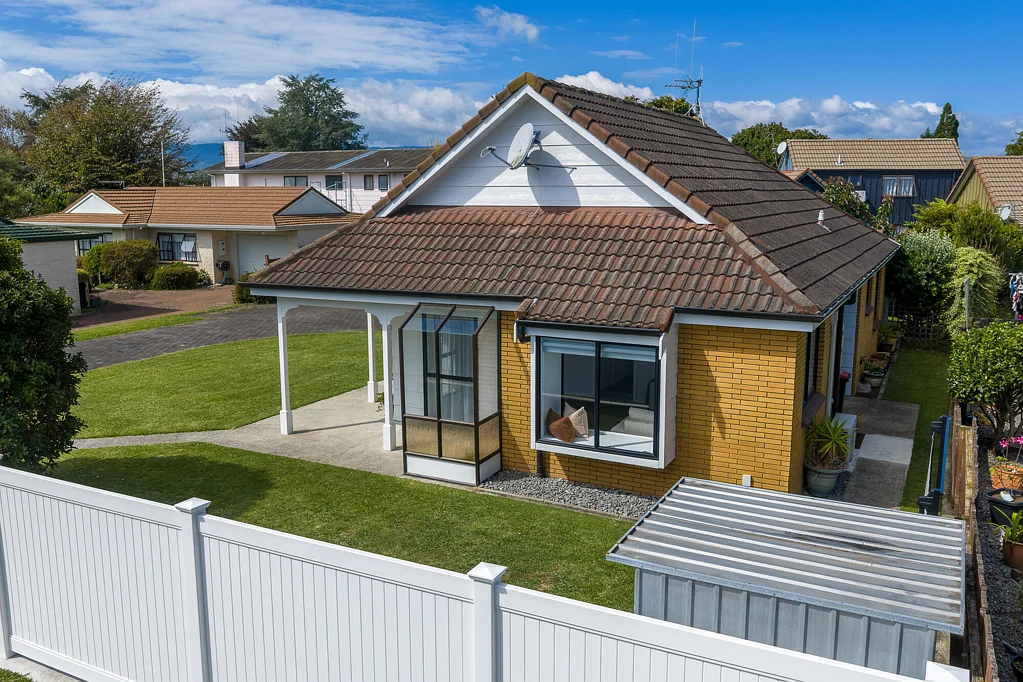 Matamata 2 Slaapkamer Price Reduced to $609,000 Renovated, Ready & Good Value