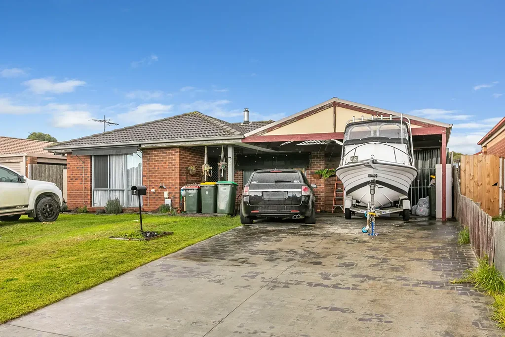 4 Gayness Court, Werribee, VIC 3030