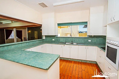 38 Ryan Road, Mount Isa, QLD 4825, 4 slaapkamers, 2 badkamers, House