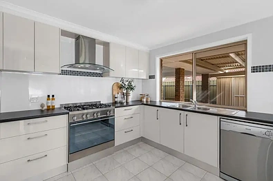4 Cobbler Drive, Greenwith, SA 5125, 4房, 2浴, House