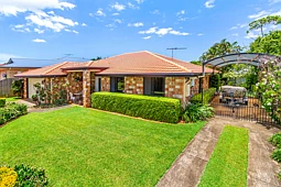 15 Oisin Street, Murrumba Downs