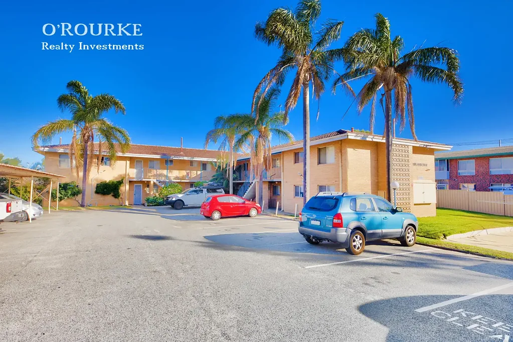 2/137 Hasting Street, Scarborough, WA 6019