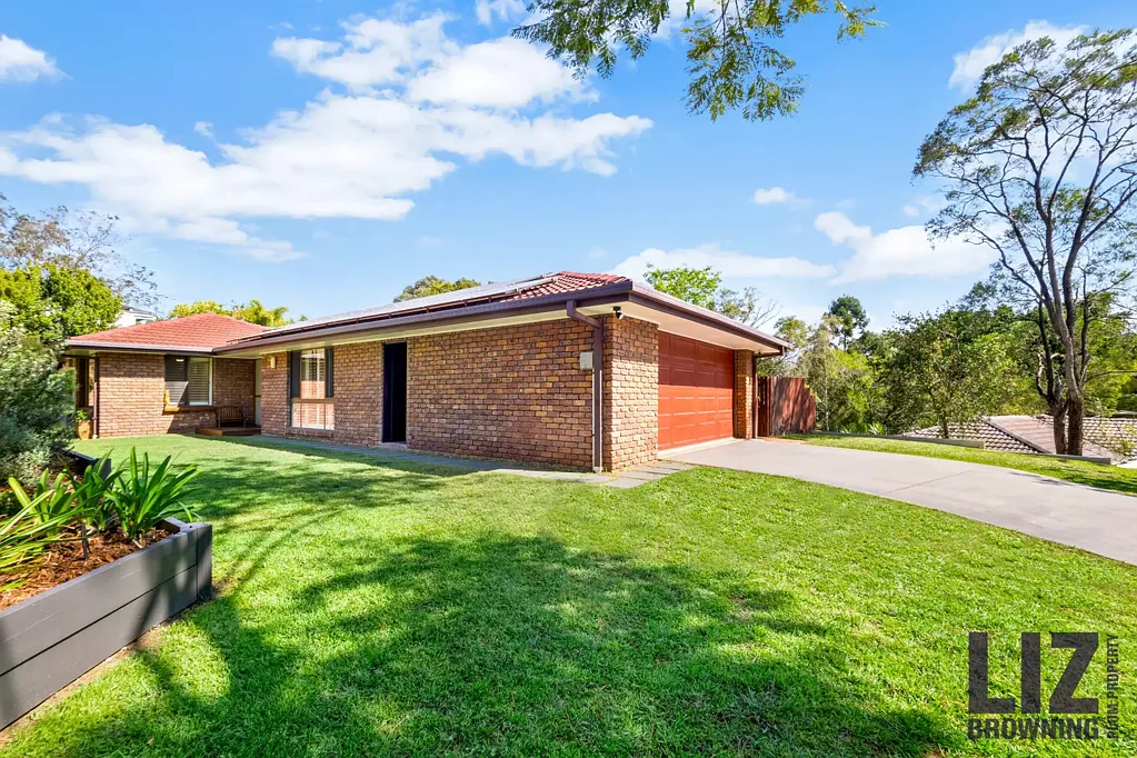 3 Jocelyn Court, Chapel Hill, QLD 4069