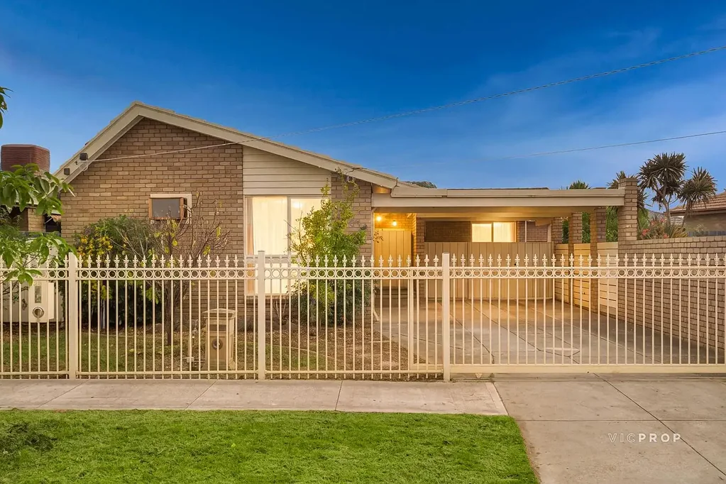 Hoppers Crossing 4chambre The Complete Family Package, Spacious, Convenient & Ready to Enjoy