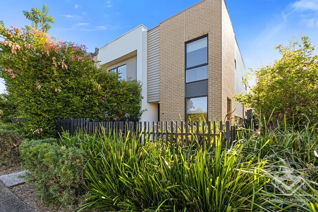 Be Quick!  3 Bedroom Townhomes in the Sola Complex don't last long ...