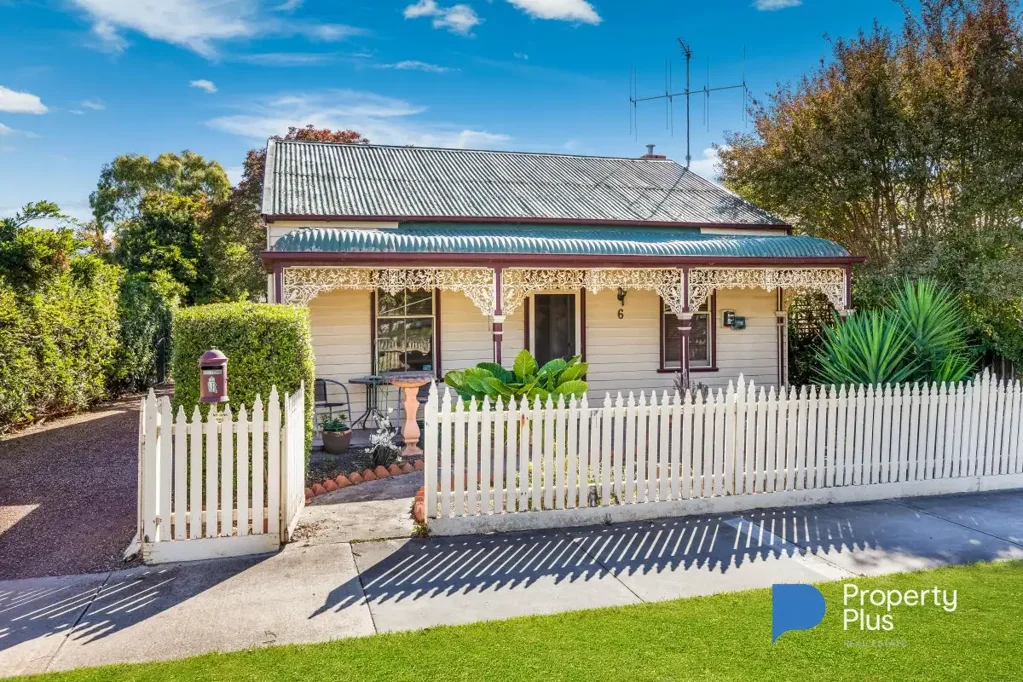 Bendigo 5ห้องนอน Dual Living Opportunity in Prime Bendigo Location