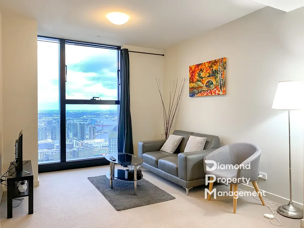 One Bedroom Executive Living On Collins