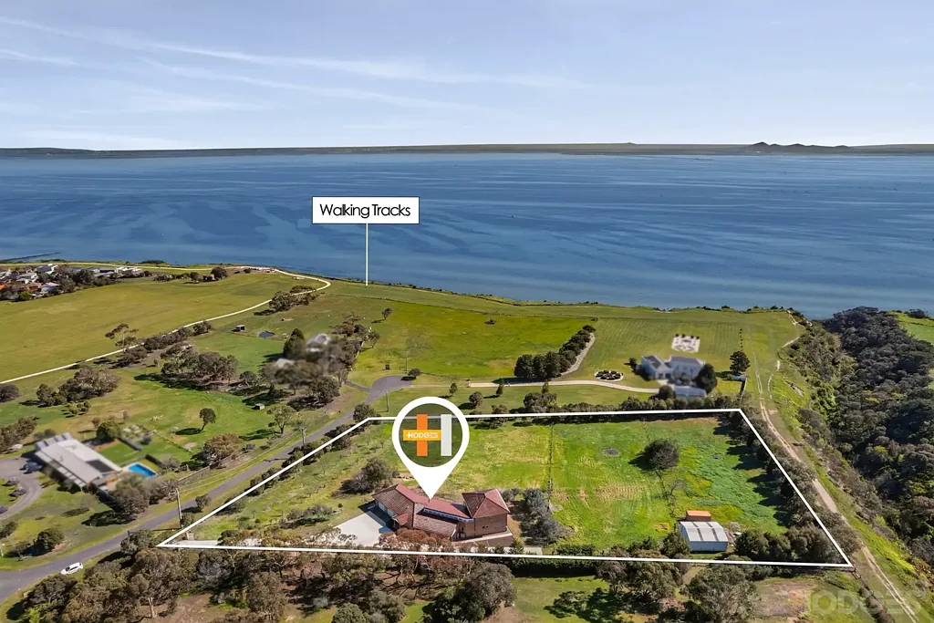 Clifton Springs 5房  Lifestyle, Space & Bay Views – The Complete Package