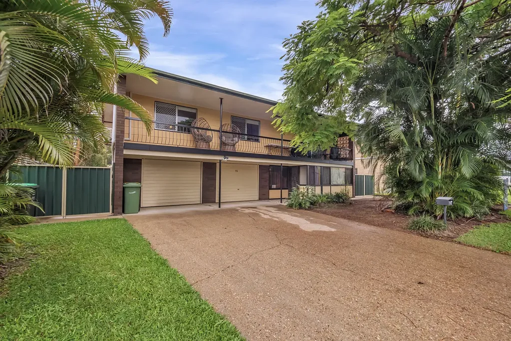 15 Maud street, Albany Creek, QLD 4035