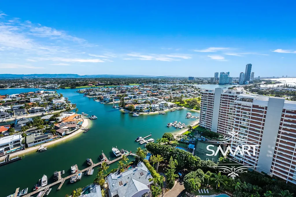 21st floor with Stunning Panoramic Views!