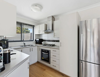 127A Huntriss Road, Doubleview, North West Perth, 2 phòng ngủ, 2 phòng tắm, Unit