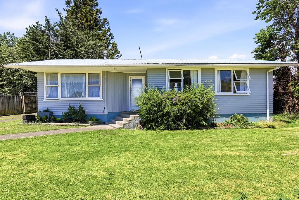 Turangi 3 Slaapkamer Three-bedroom home with reliable tenants
