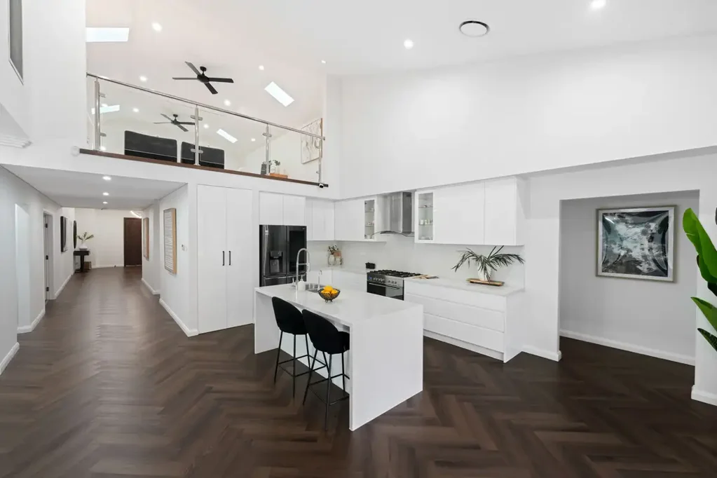 Harrington Park 4બેડરૂમ Impressive design with exceptional lifestyle!