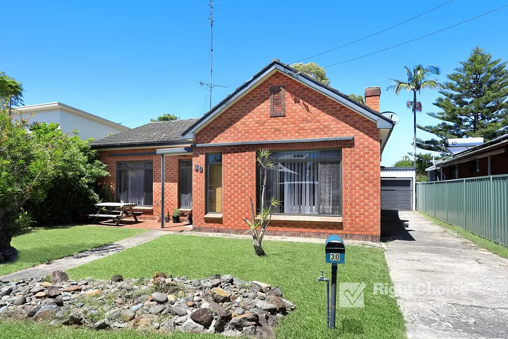 30 Anne Street, Warilla, NSW 2528