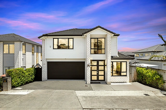 25 Carrygawley Road, Flat Bush, Manukau City