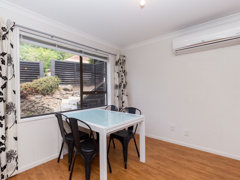 1/10 Parklands Drive, Huntsbury, Christchurch, 2 Schlafzimmer, 1 Badezimmer