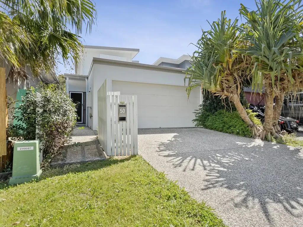 Meridan Plains 3房  Modern, Low-Maintenance Living in a Prime Coastal Location