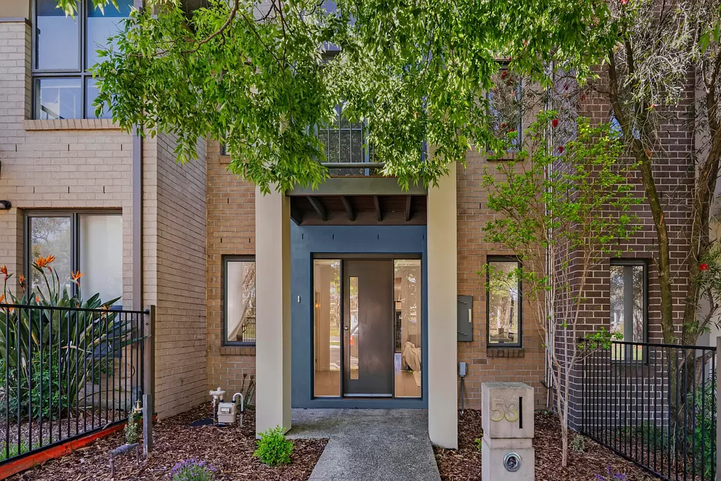 53 Lyndarum Drive, Epping, VIC 3076