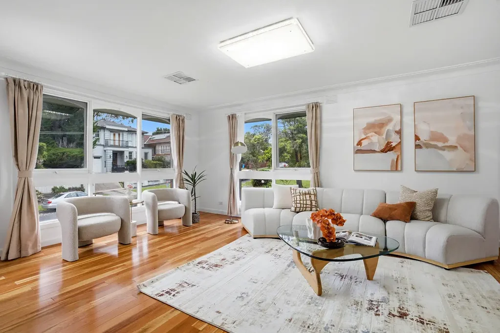 Balwyn North 6ਬੈੱਡਰੂਮ Endless Possibilities home on the corner of Sandra St
