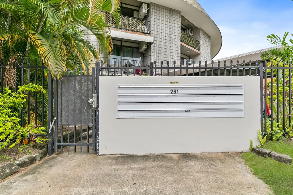 Cairns North 1Moenga Ground Floor Gem