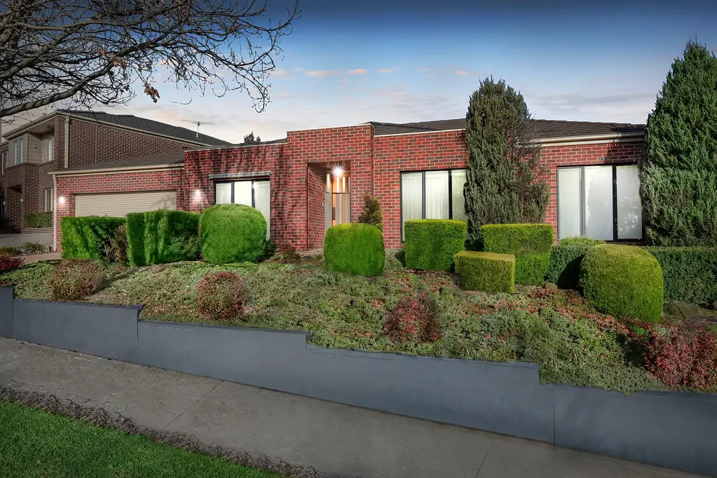Greenvale 4 Bedroom Timeless Elegance With A Garden Sanctuary