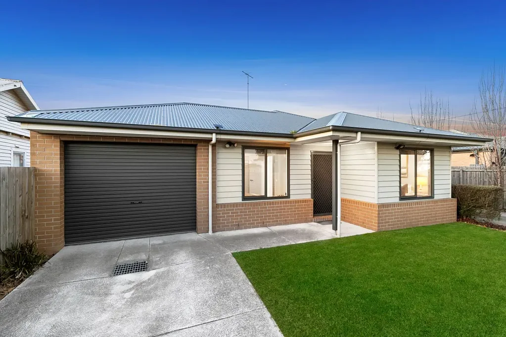 Norlane 3 Bedroom Conveniently Located 3 Bedroom Home