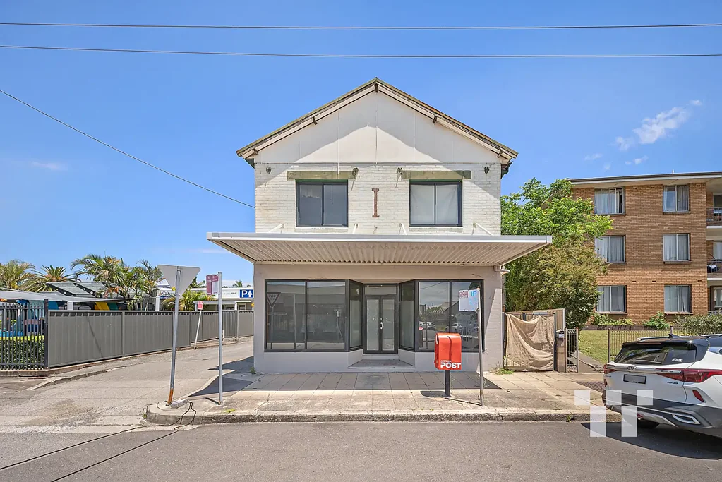 Waratah 1房  Prime Commercial/Residential Opportunity – Renovate or Redevelop