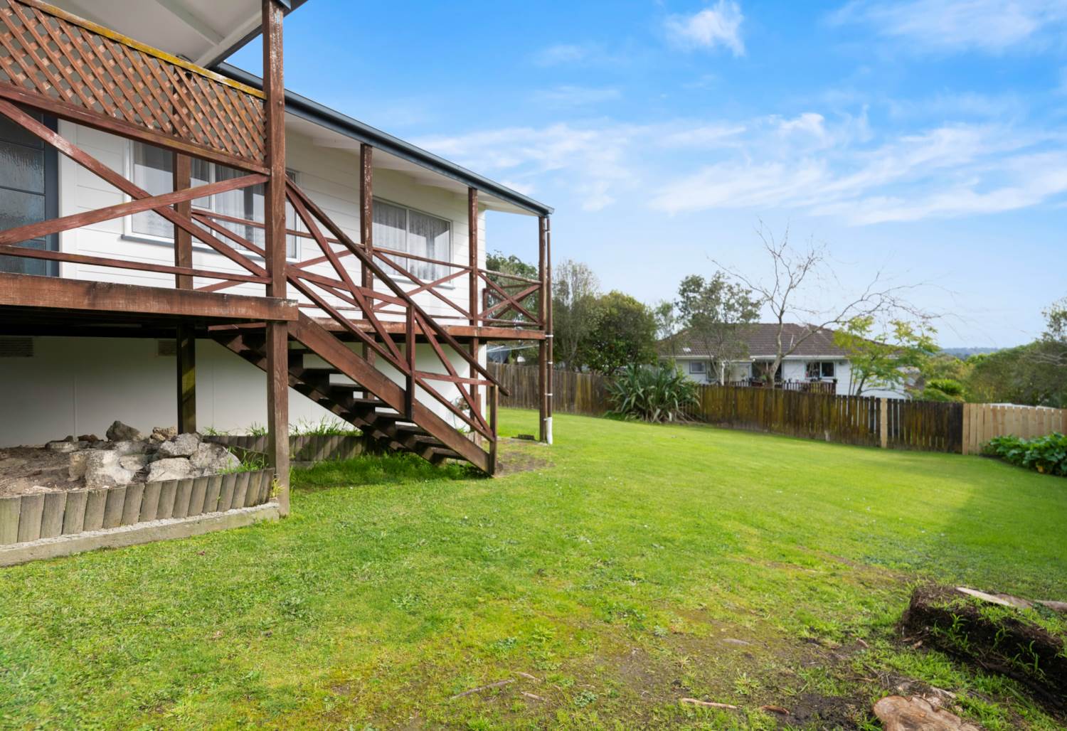 24 Santiago Crescent, Unsworth Heights, Auckland - North Shore, 3 ห้องนอน, 1 ห้องน้ำ, House