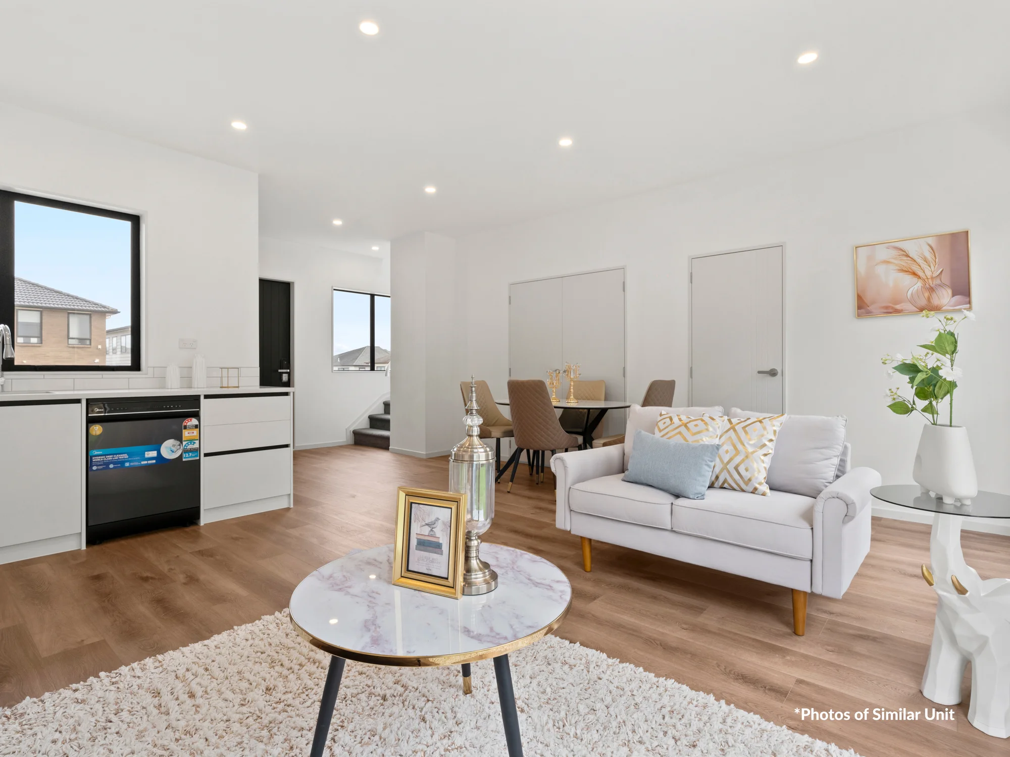 Flat Bush 2Habitaciones Present All Offers | Freehold in Flat Bush