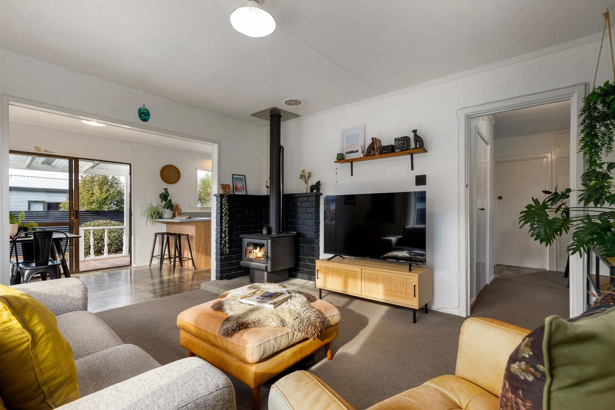 Springlands 2chambre Act fast. Move in fast. Vendors secured!