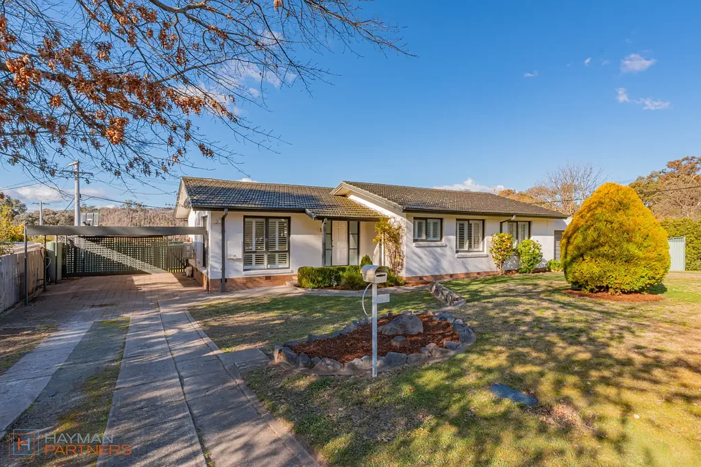 Torrens 4房  The Perfect Family Home in One of Torrens' Finest Streets