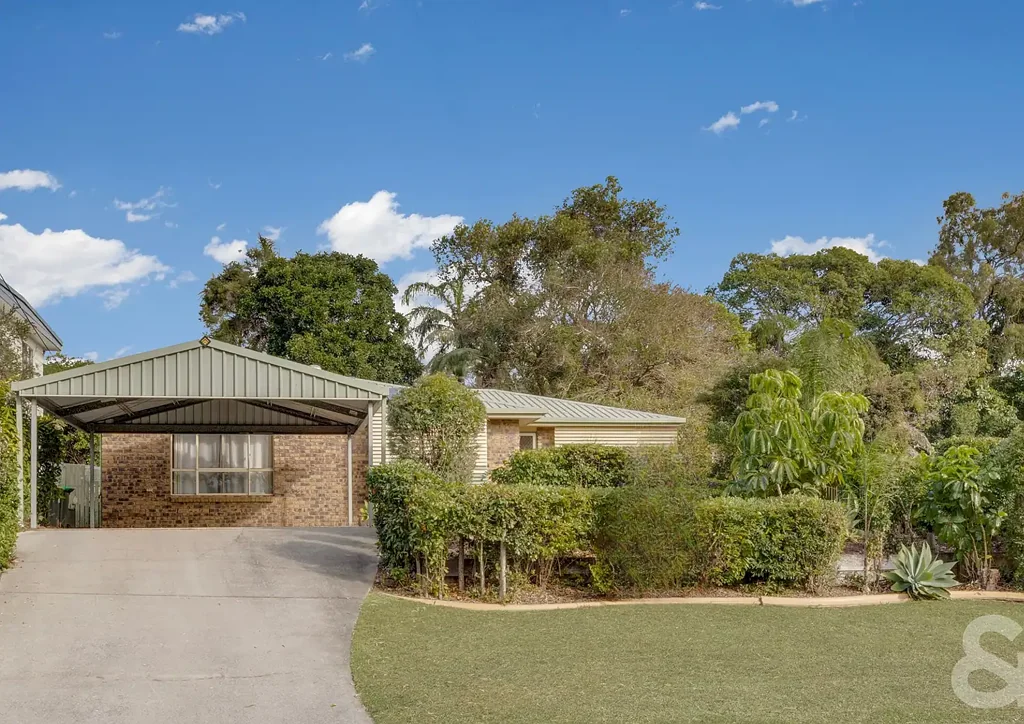 Boyne Island 4房  Ideal coastal Family Home or Investment