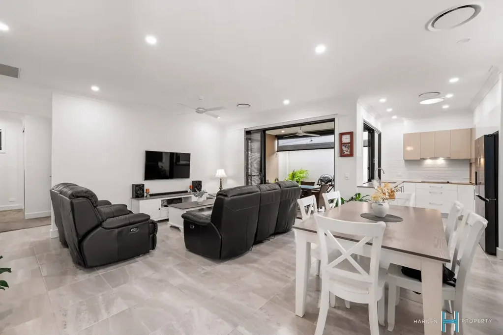 97/29 Ghostgum Grove, Upper Coomera, QLD 4209