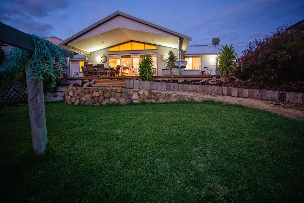 27 Templetonia Drive, Hopetoun, WA 6348