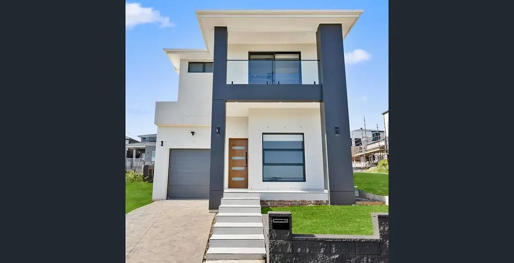 Luxurious Sleek, Spacious & Perfectly Positioned home