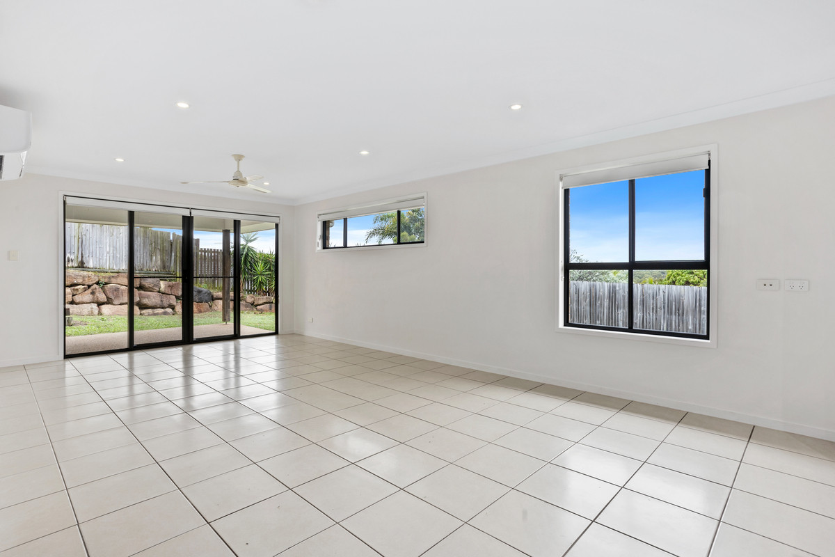 22 WENTWORTH PL, GLEN EDEN QLD 4680, 0房, 0浴, House