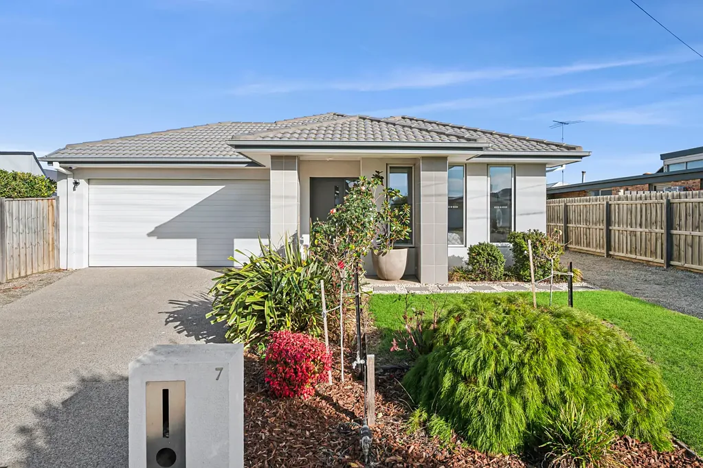 7 Hazelwood Crescent, Leopold, VIC 3224