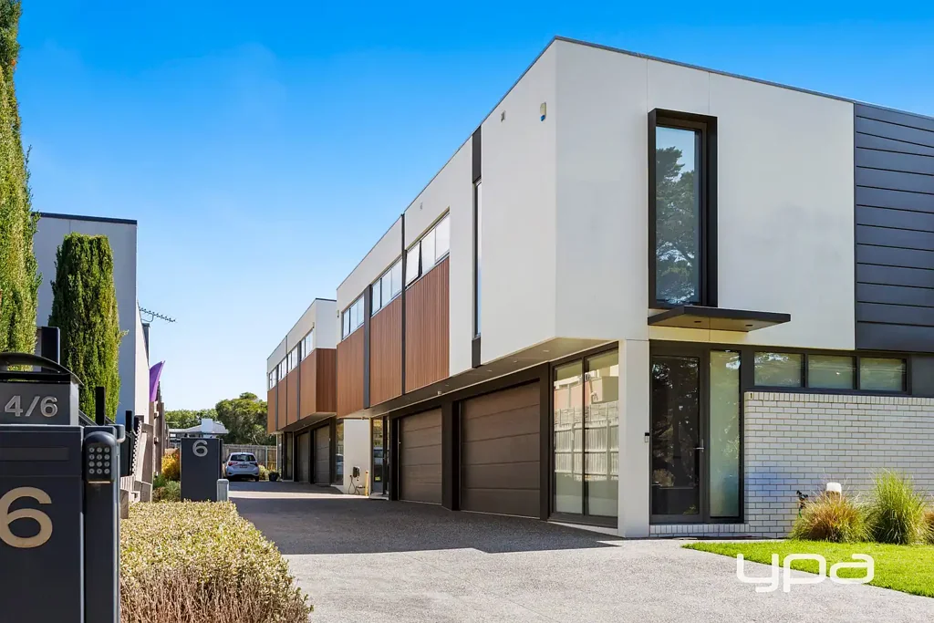 Dromana 3Kwarto MODERN LIVING STEPS FROM THE SAND