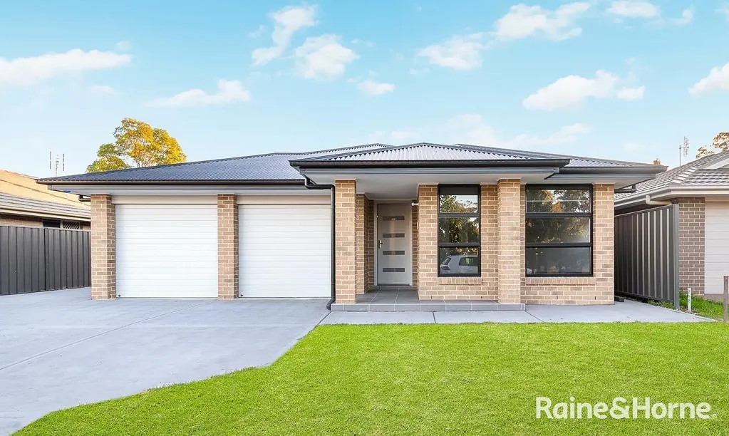 Beautifully presented, modern & spacious family home