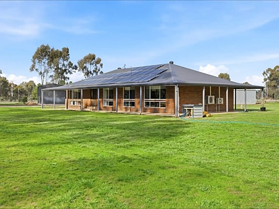 Benalla 4Habitaciones MODERN LIVING WITH A PEACEFUL RURAL LIFESTYLE