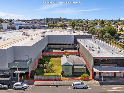 Onehunga 2 Bedroom Iconic Opportunity – Endless Possibilities!