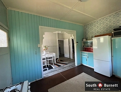 10 Webster Street, Kingaroy, QLD 4610, 2 slaapkamers, 1 badkamers, House