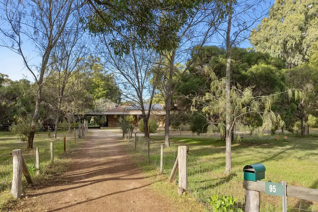 95 Gutteridge Rd, Banjup, WA 6164