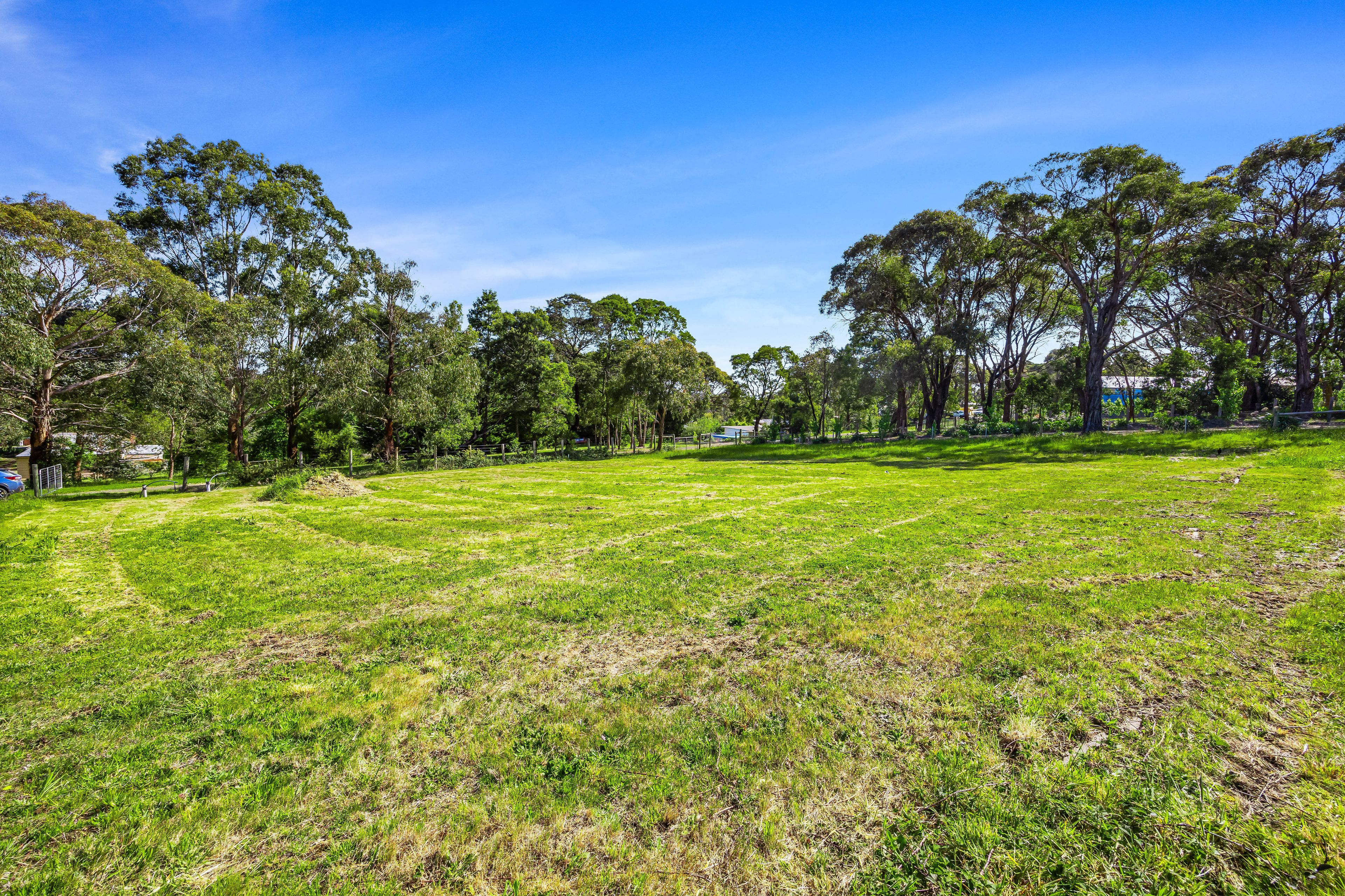 8 RUSSELL ST, BUNINYONG VIC 3357, 0 chambres, 0 salles de bain, Section