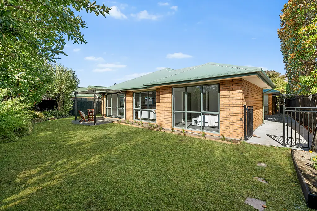 6 Warner Place, Heathcote Valley, Christchurch, Canterbury