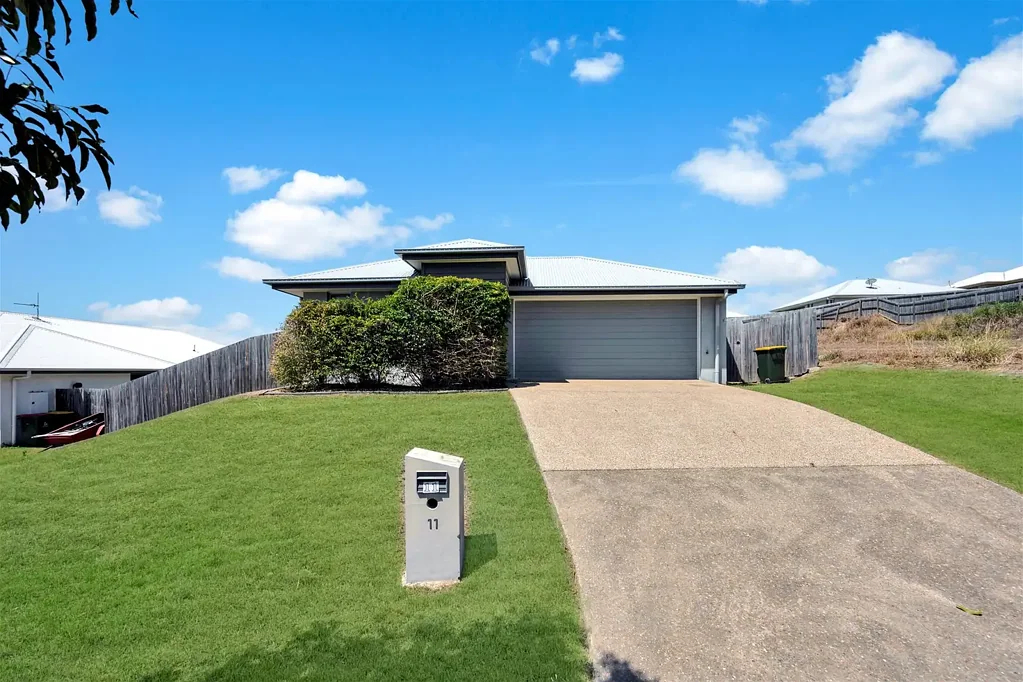 Glen Eden 4Moenga Move In Ready Family Living with Space to Enjoy