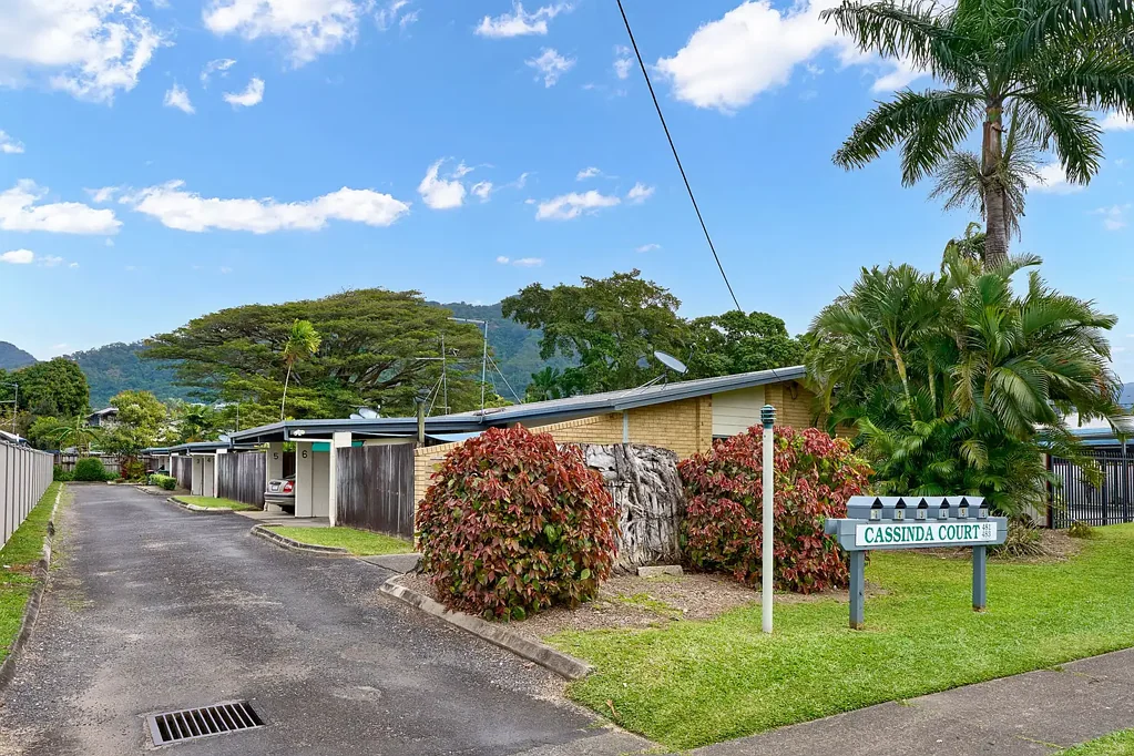 Mooroobool 2 Slaapkamer Perfect for Investors, Downsizers or First Home Buyers