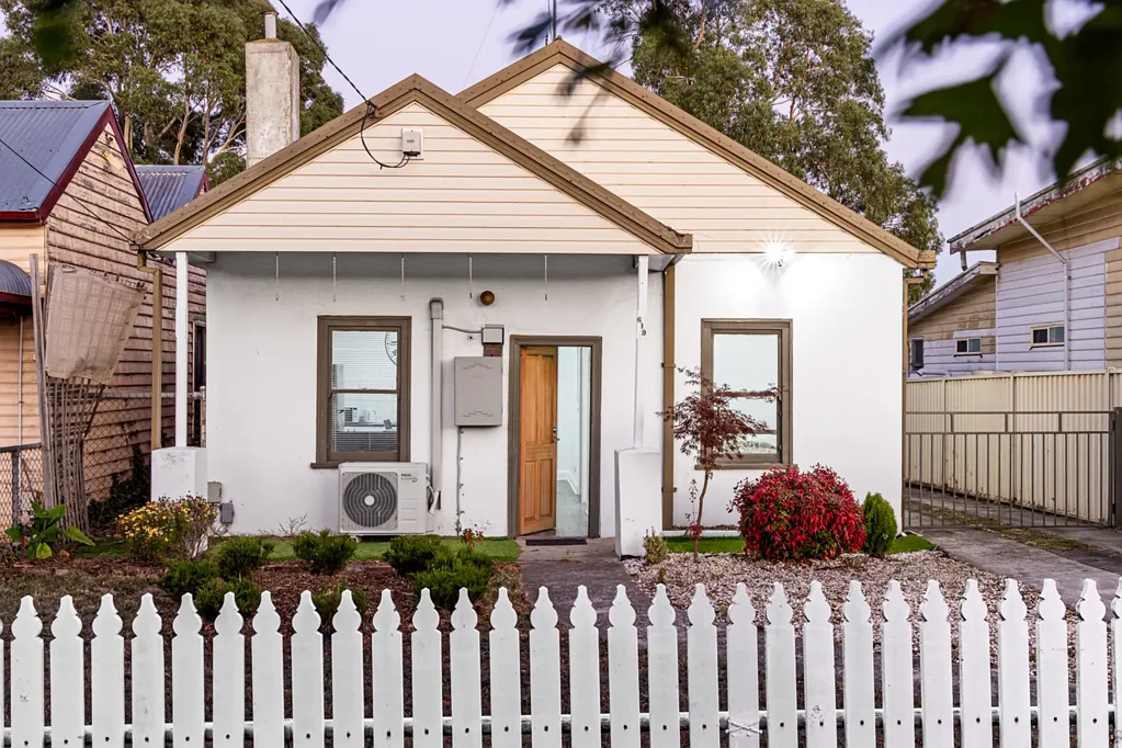 619 Doveton Street, Soldiers Hill, VIC 3350