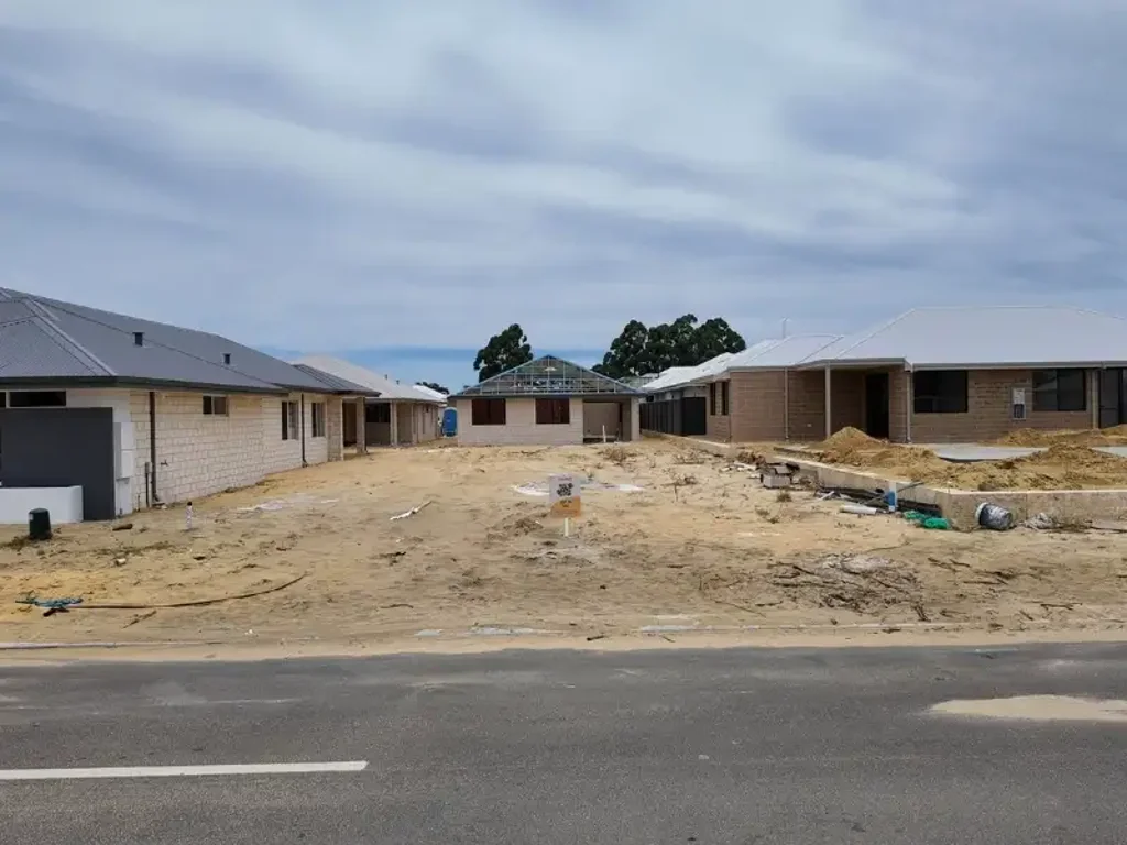 19 Grazier Way, Piara Waters, WA 6112